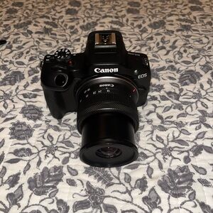 Canon EOS R100 Black Mirrorless Camera